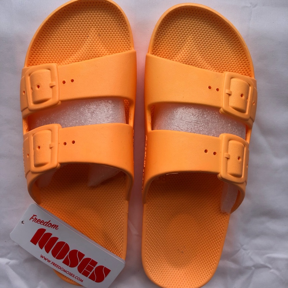 Freedom Moses Tropicool Neon Orange Slides 37-38